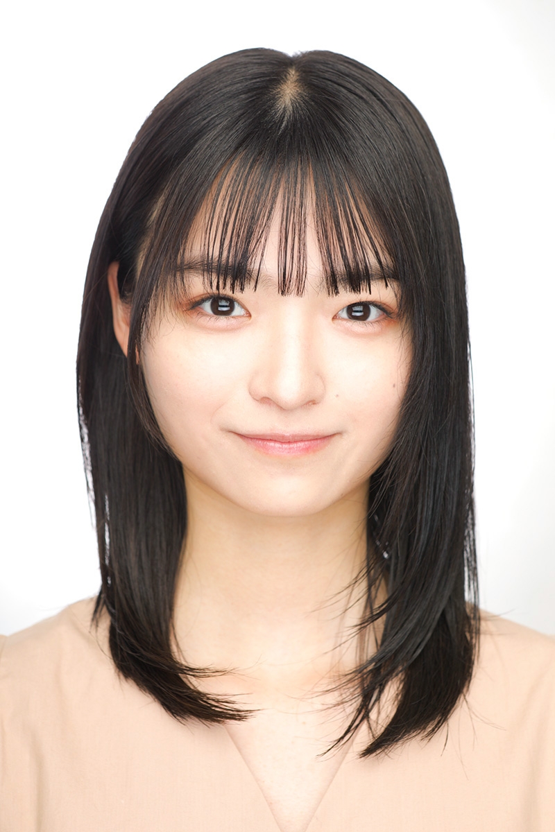 小川 真央