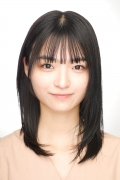 小川 真央