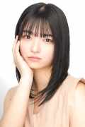 小川 真央